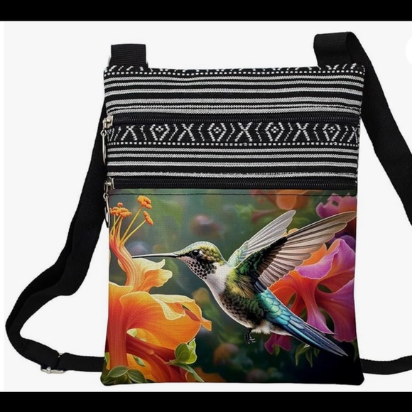 NWT Single Hummingbird with Floral Crossbody - Picture 1 of 2